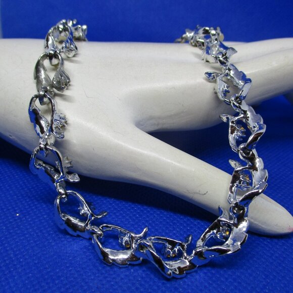 PARK LANE RHINESTONE Necklace Bracelet Set Creamy White Enamel Leaves Silvertone - Picture 8 of 15